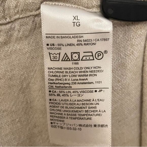 Banana Republic | Women's Linen-Blend Pull-On Shorts - Picture 3 of 5